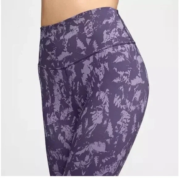 EUC Nike Dri Fit 7/8 purple high waisted leggings - Picture 4 of 12